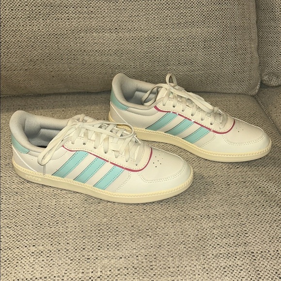 Adidas sz 8 Breaknet Sleek Sneakers Off White/Semi Flash Aqua/Warm Vanilla EUC - Picture 4 of 9